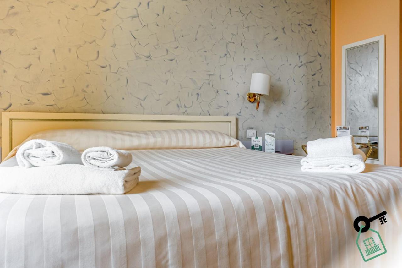 Hotel Rooms Lago Maggiore Verbania Ngoại thất bức ảnh