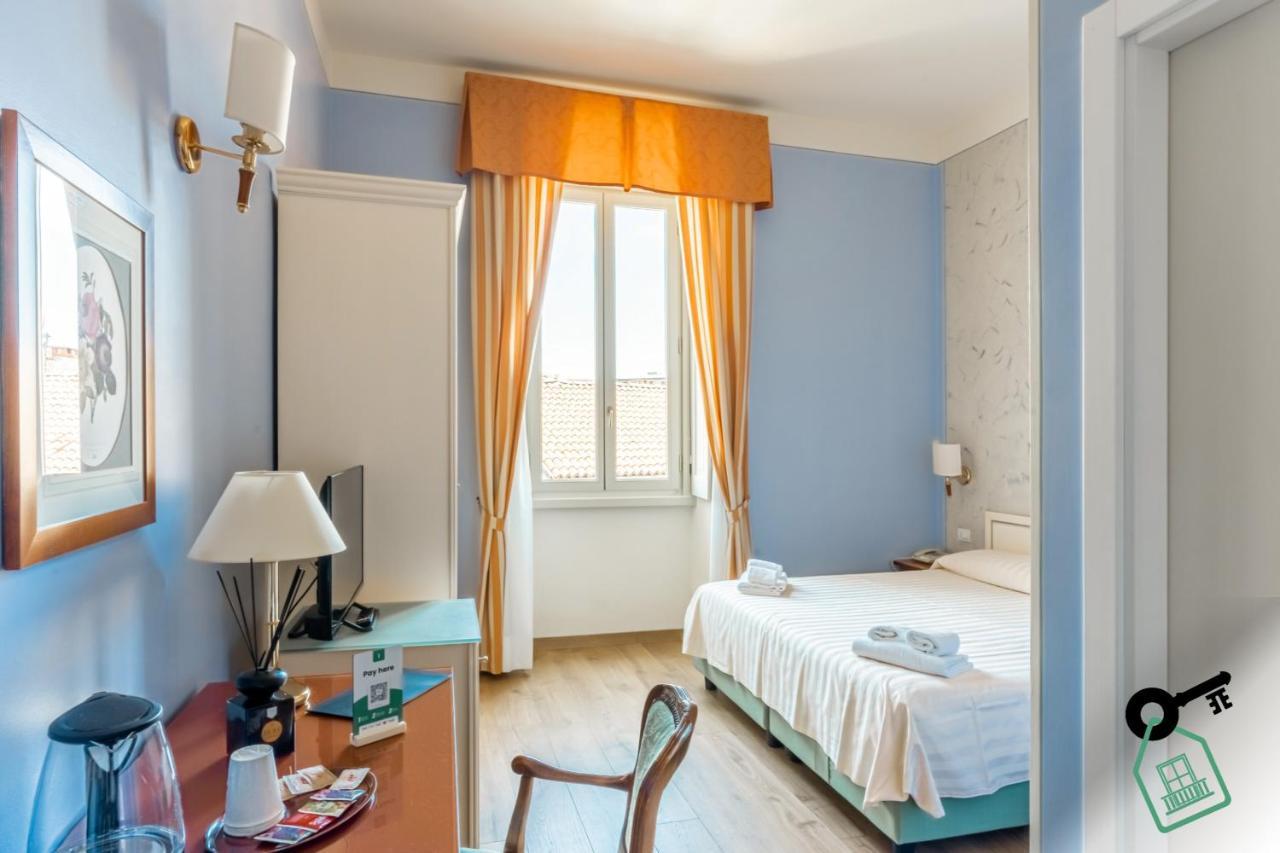Hotel Rooms Lago Maggiore Verbania Ngoại thất bức ảnh